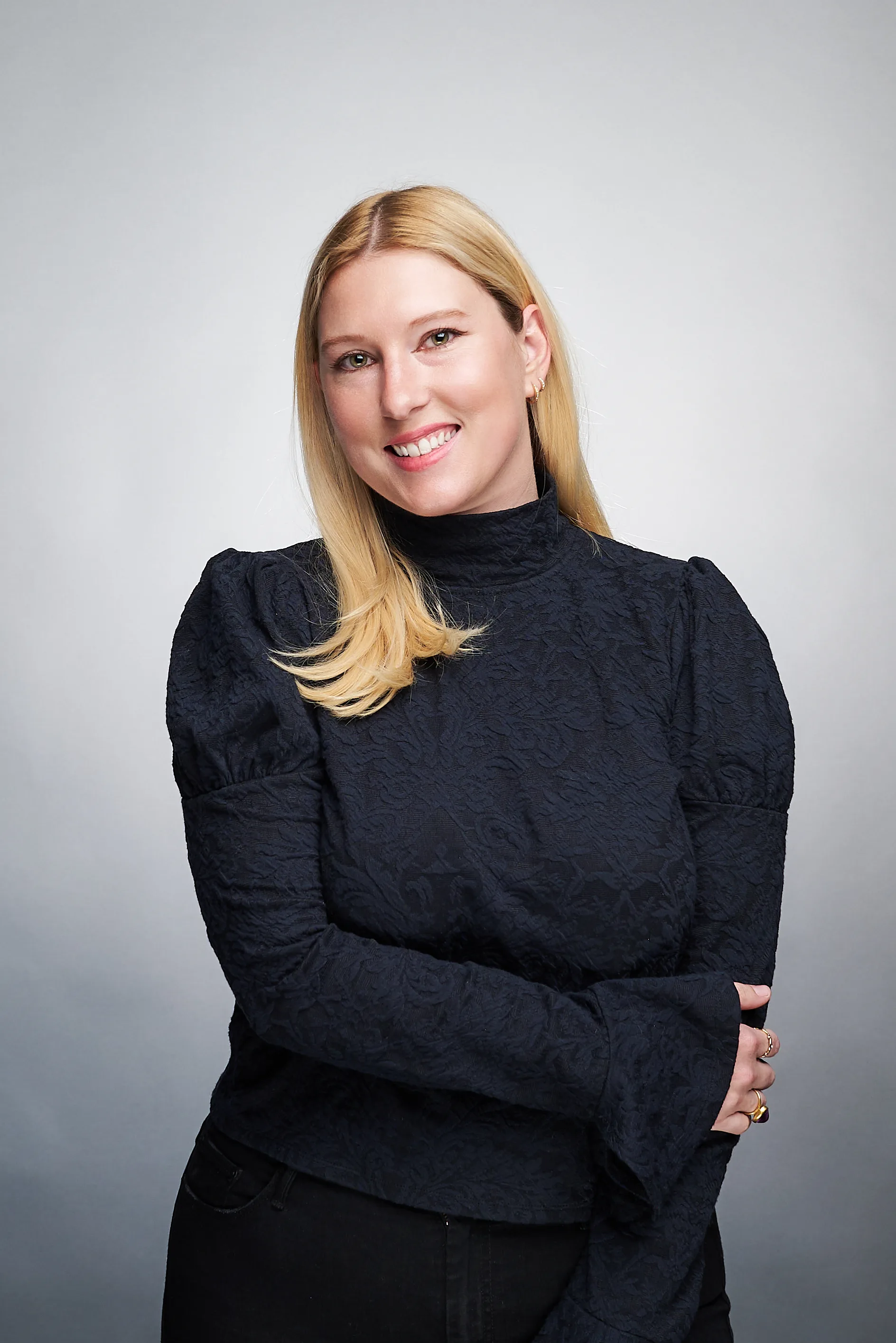 Sarah Collins profile picture.